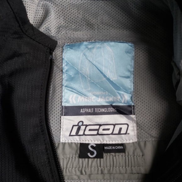 ICON Merc Black Armor Asphalt Tech Moto Jacket - Picture 4 of 8